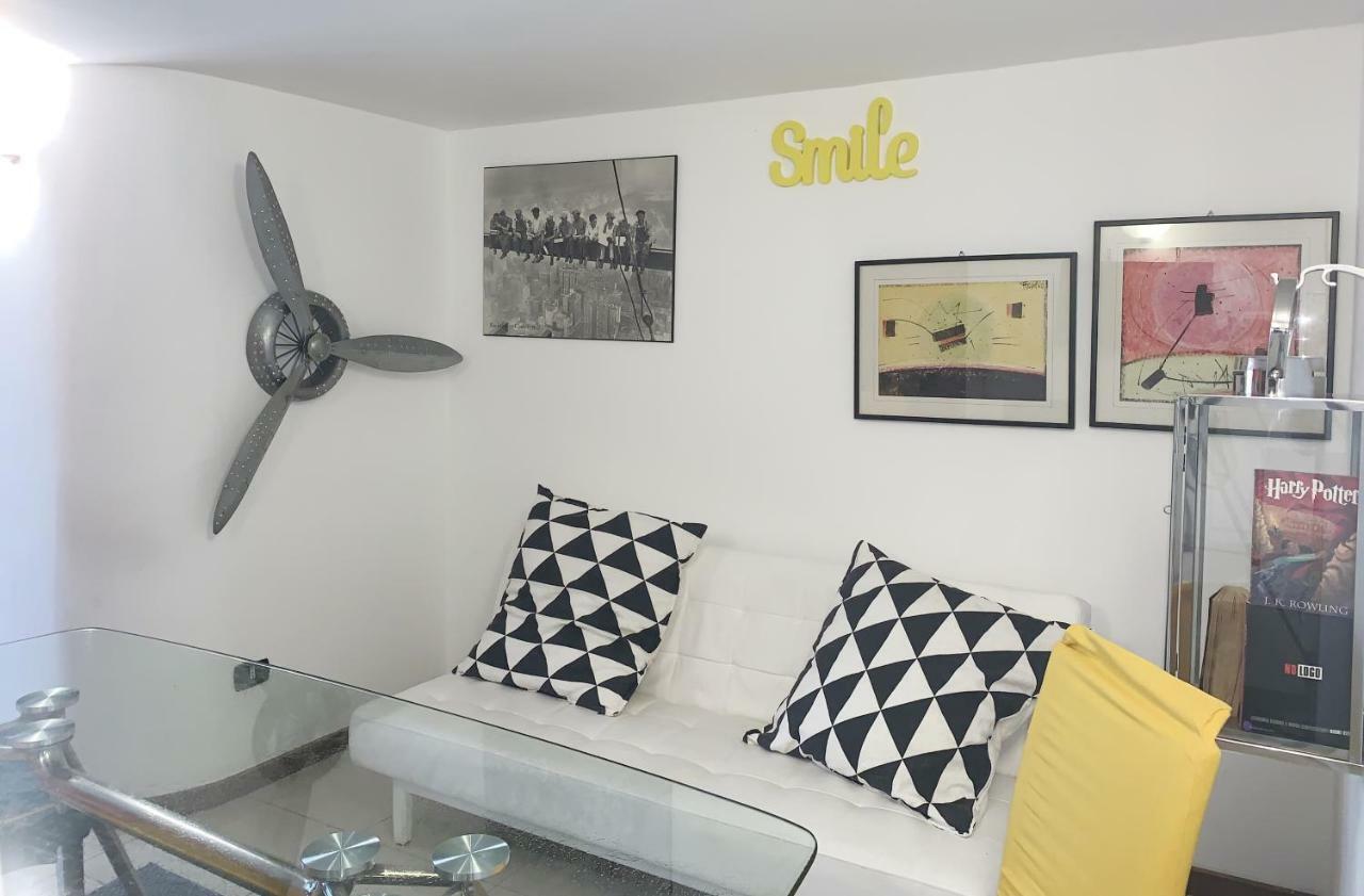 Azzurra Flat Bari Center Apartment ภายนอก รูปภาพ
